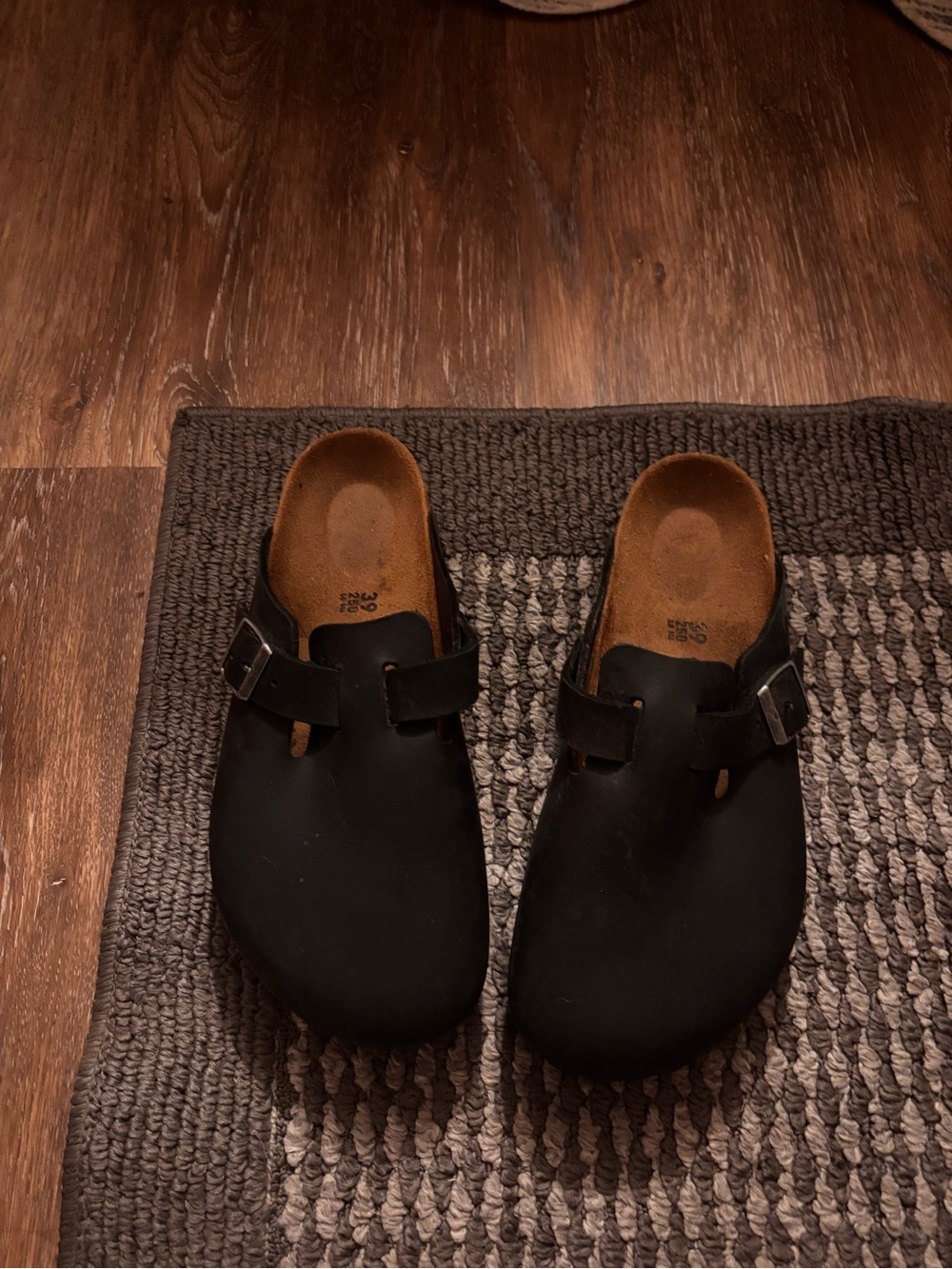 Women’s Birkenstock Boston clogs